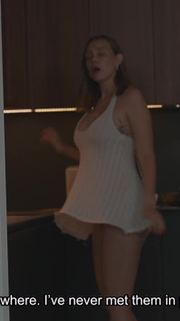 De Ce Mama Vitregă Îl Ajută Pe Fiul Vitreg Să O Piardă Cu Muie? Ea Vrea Să Se Fută În Poziția Misionarului!
