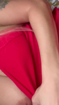 Señora en rojo