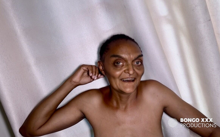 BongoXXX: Ik neukte mijn oma zo hard in haar kont, dat...