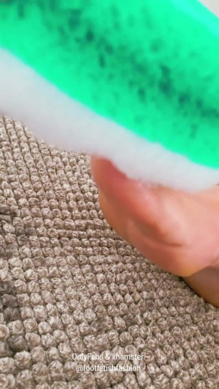 FootFetishFashion: Il mio primo massaggio con olio