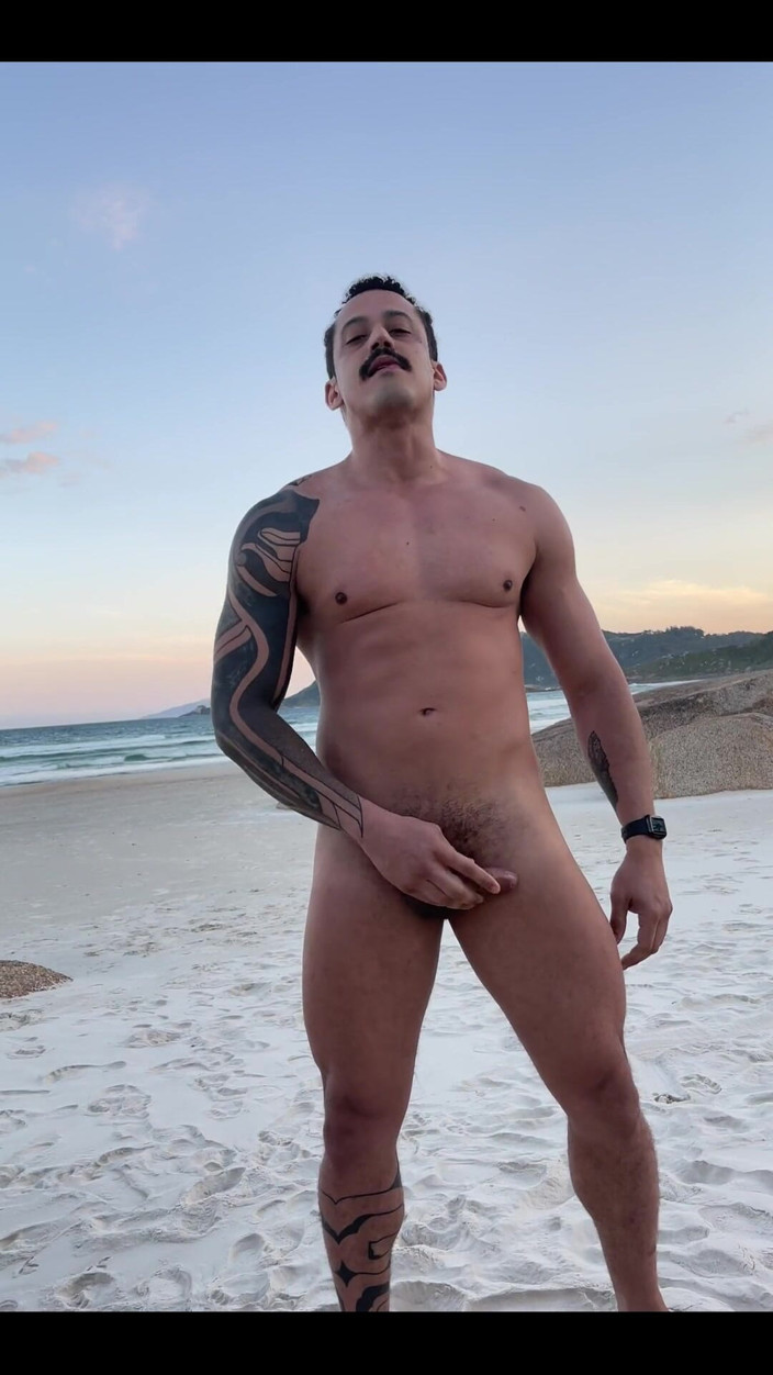 Pedro Surf: Вибух на пляжі