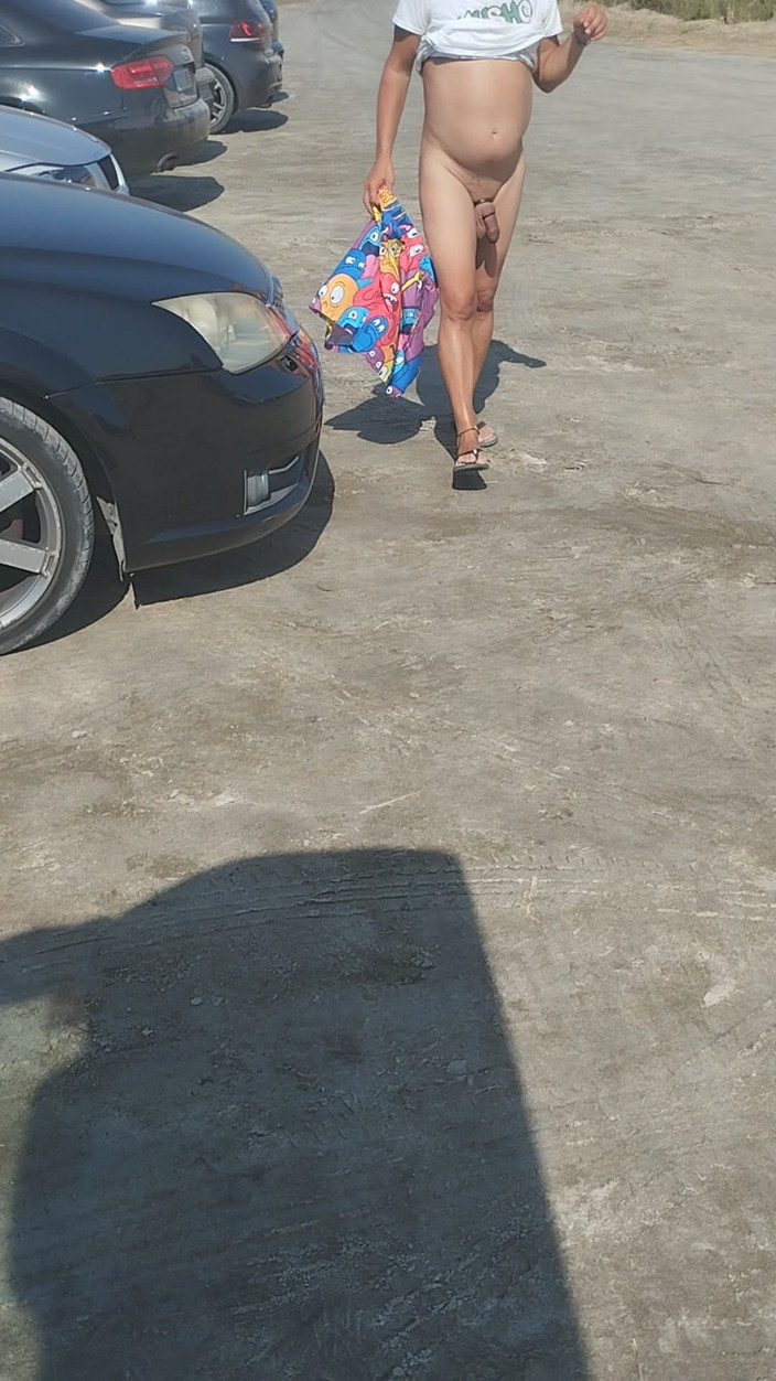 Morbosete000: Morgusing în parcarea de pe plajă