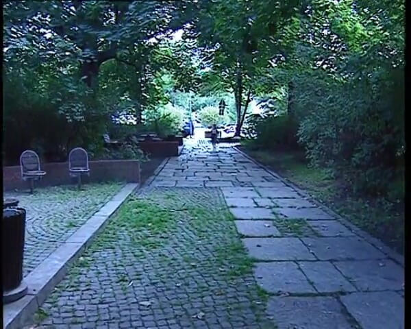 YOUR FIRST PORN: Schuechterne trixi bereit auf alles - 害羞的trixi准备做任何事情