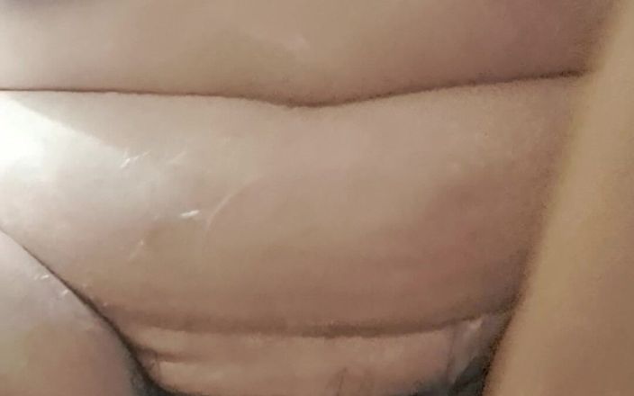 Mommy big hairy pussy: Lavar el coño peludo de la madrastra