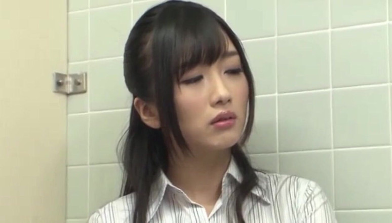 EroJapanese Selects: Aukg-158: Newscaster Catfight Subtítulos en inglés por erojapanese