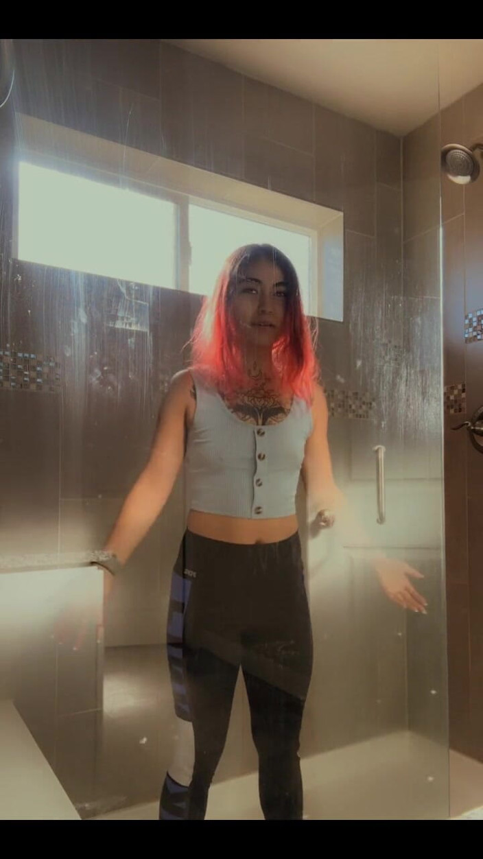lilRavenFox: Nový dům právě upadl