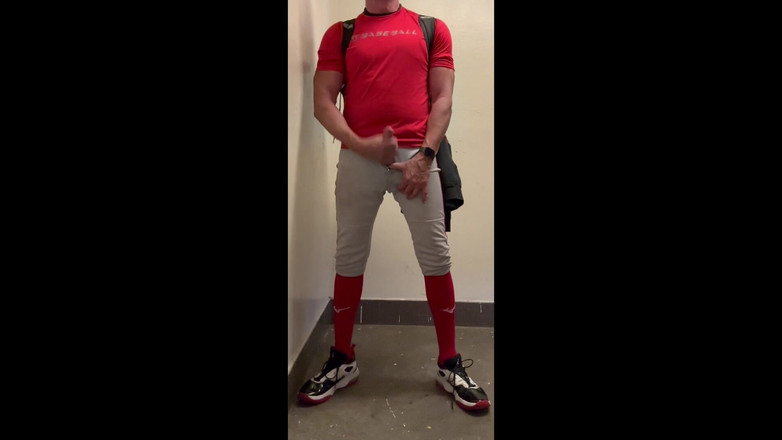JockDad87: Baseball Dilf Jockdad87 Laisse Son En Vitesse