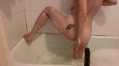 Dawn Layla: Gra w dupę w wannie