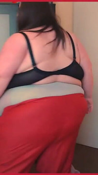 SSBBW strappa vestiti che non si adattano al corpo