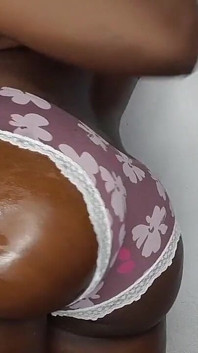 이 흑누나 뚱뚱한 엉덩이 아빠와 정액 후장 하드 엉덩이에 잭 오프 당신이 원하는
