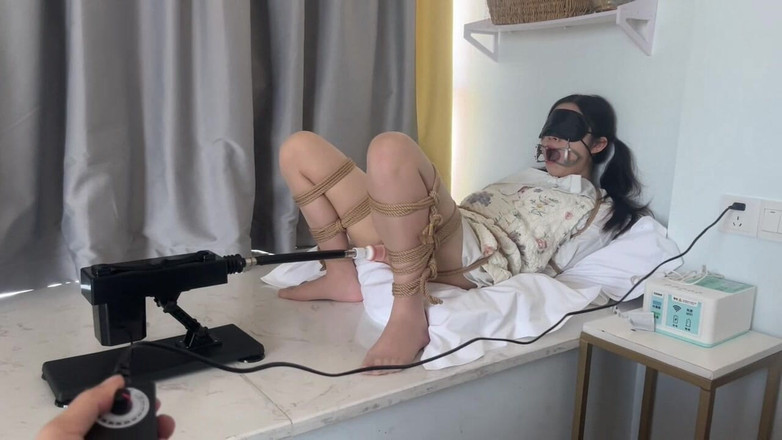 OrangeXXOO: Melatih dan menghina pacar seksiku 05