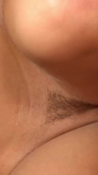 สาวผมน้ำตาลหีเด็ดหน้าอกและตูดสวยโดนเย็ดในอ่างอาบน้ำ