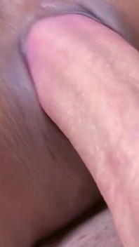 Sıska Japon genç rahibe adamı baştan çıkarıyor ve sikiliyor