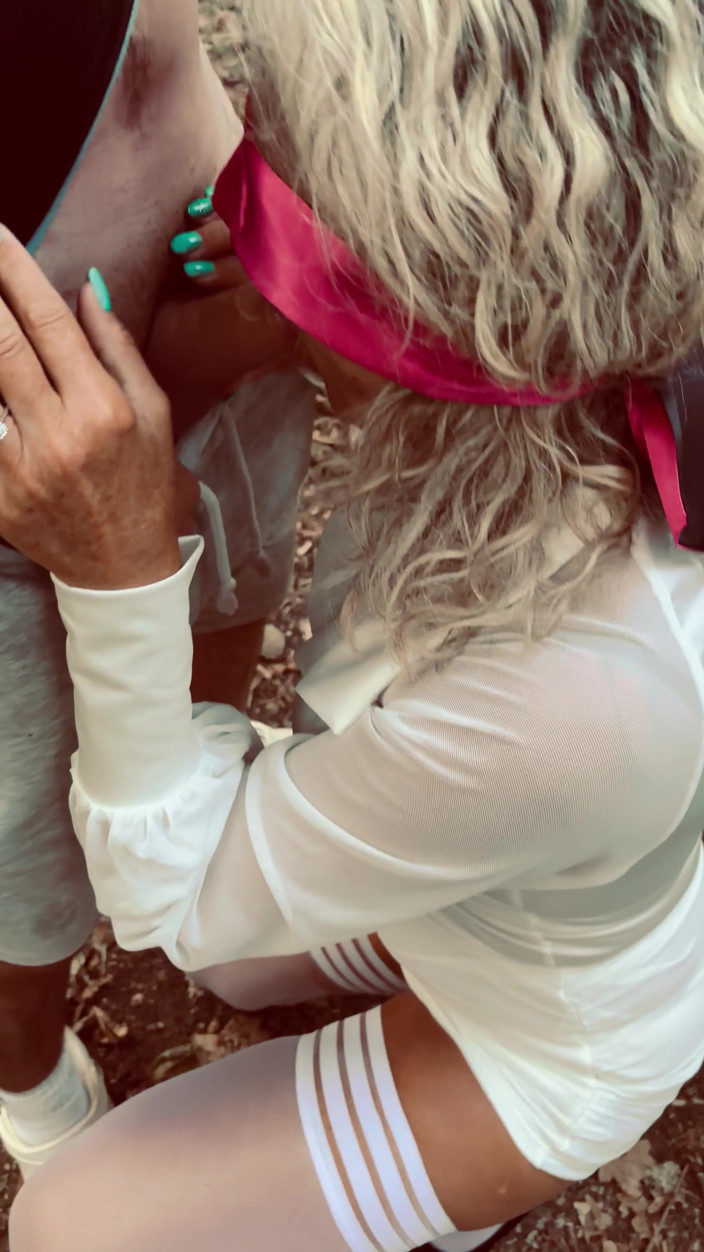 Mature milf: Di Nuovo Nel Bosco