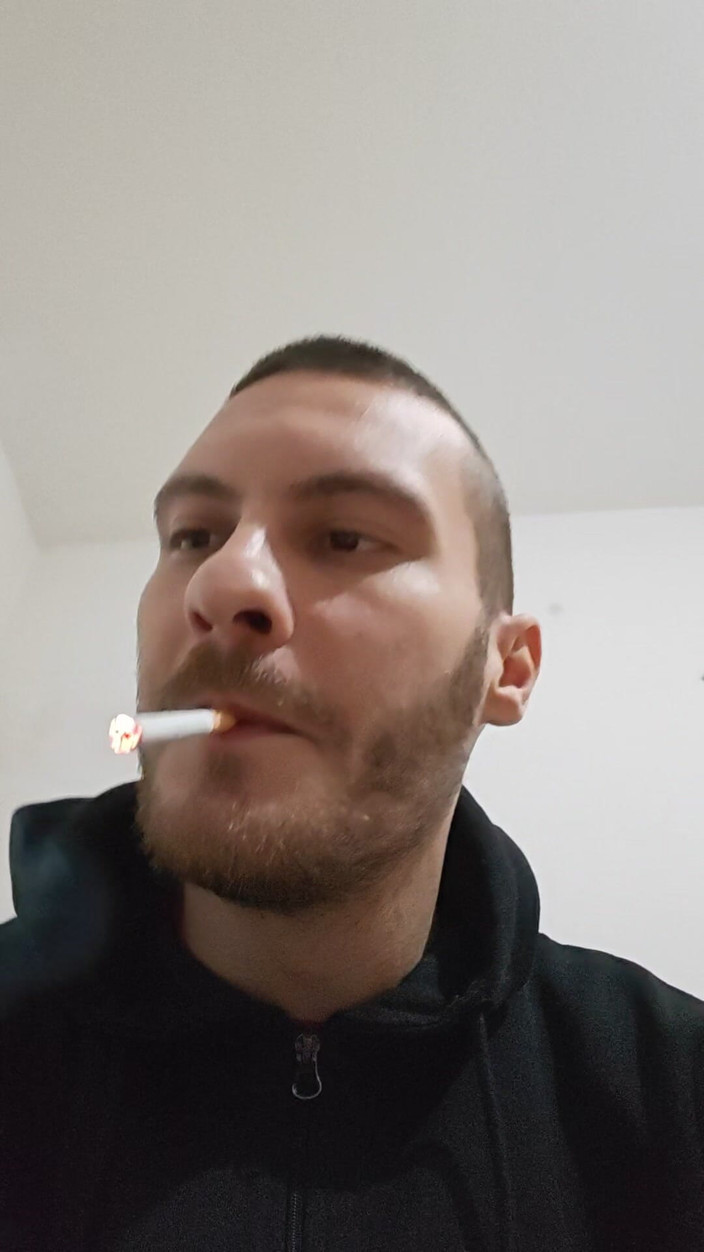 Zoomorriss: Me Smoking