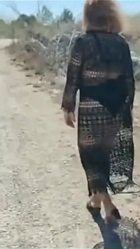 Mel si mostra dal lato della Strada 11