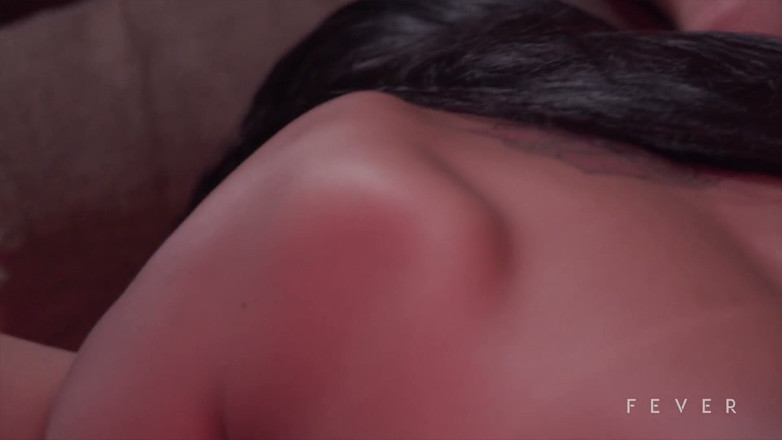 Fever Films: 女同性恋 69 和 骑脸