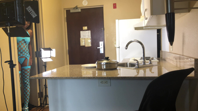 Shaundam: Bts dalam Fire up Makan malam