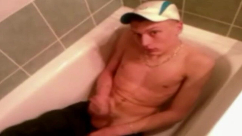 Sneaker gay: Sneaker and piss humliation in the bathroom