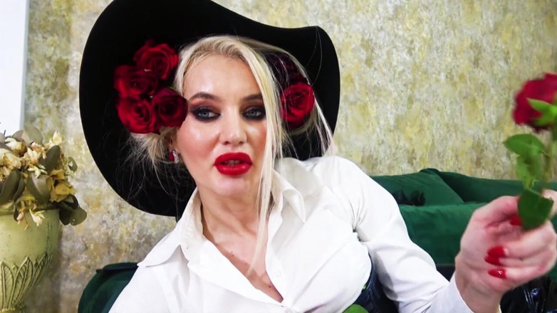 Goddess Celine: Jogos de dominação feminina