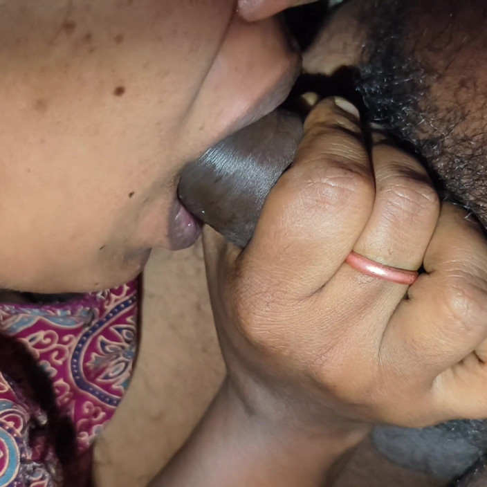 Realmallucouplevlog: Mallu Tamil Girl Best Morning Blowjob