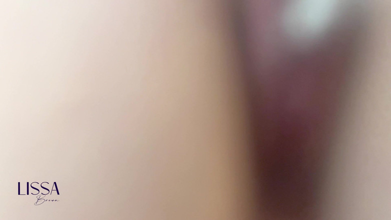 Lissa Brown: POV Jste lidská toaleta