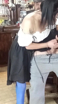 Ho Un Angelo Da Una Ragazza a Caso Al Bar