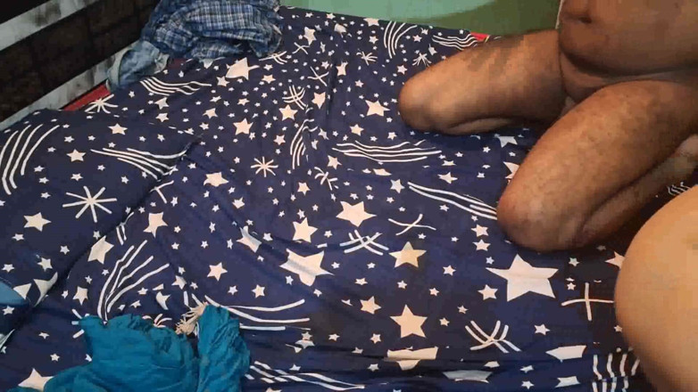 Sexy sindu: 熱い膣を舐める