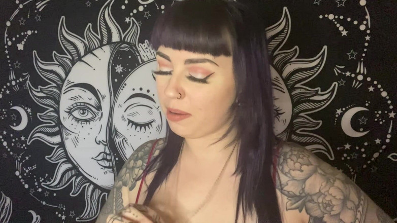 Miss Valentina: Bratty sorellastra annusando le mutandine joi