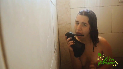 Von Poison: Fetiş Sürtük Zevkini Sömürüyor