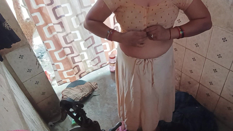 Desi_bhabhi121: Spettacolo in bagno nudo Desi Bhabhi