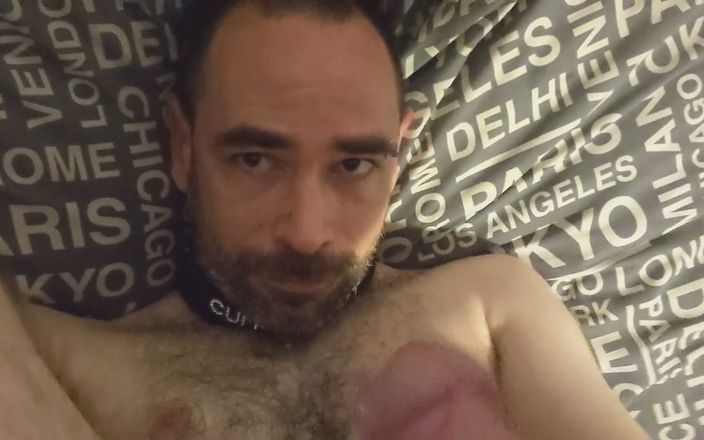Cumhungry69: Con đĩ cumhungry