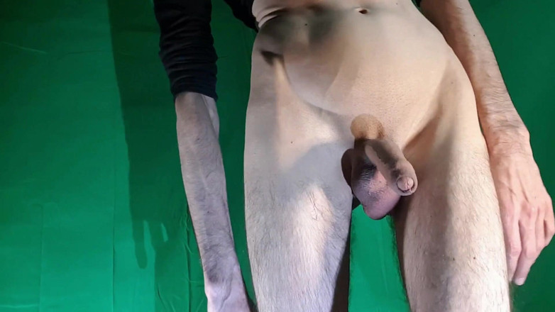 HeIsSooThin: 이 사랑스러운 치마를 벗자!