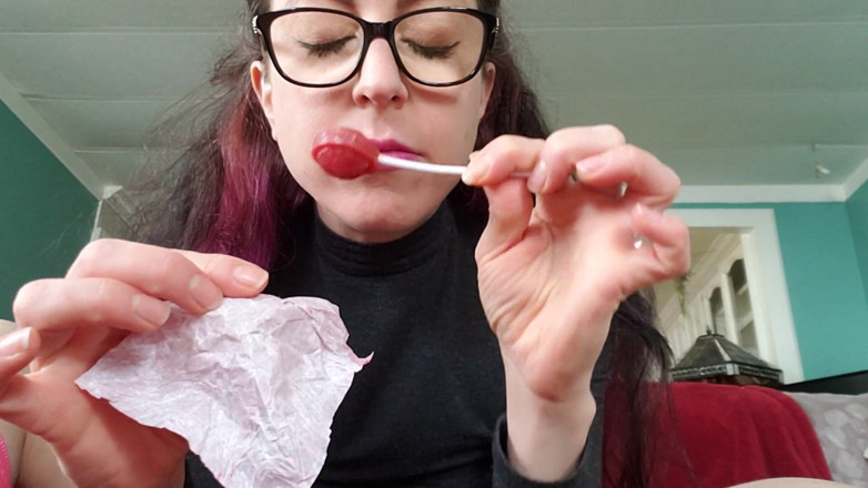Nerdy_faery: mujhe lolipop pasand hai