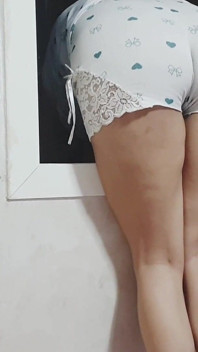 Harika vücutlu 19 yaşındaki ateşli Faslı Arap kız