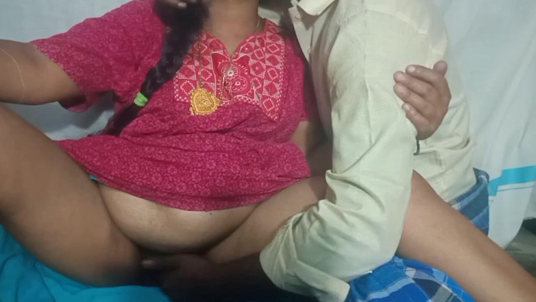 Priyanka314: Indian Kerala Mallu Aunty Sex with Boy