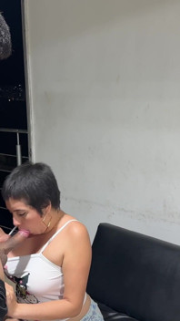 Nascondo il telecomando dalla mia sorellastra latina culona
