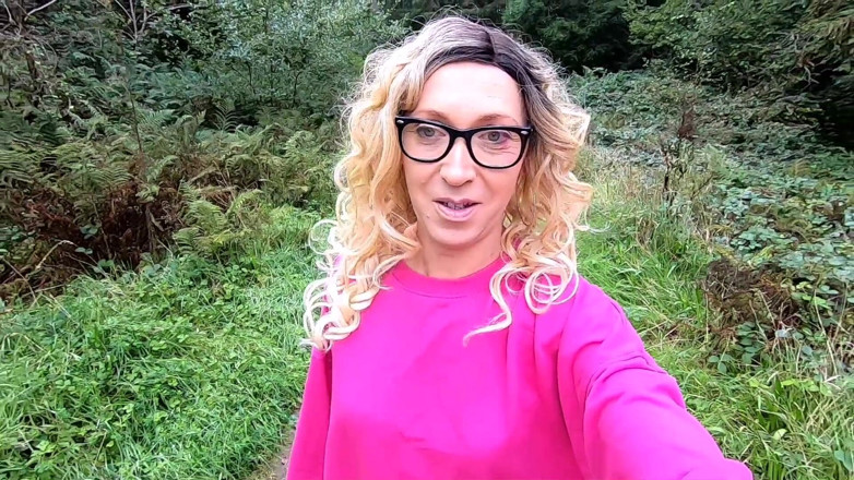 The Midnight Minx: Caminhada na floresta 2