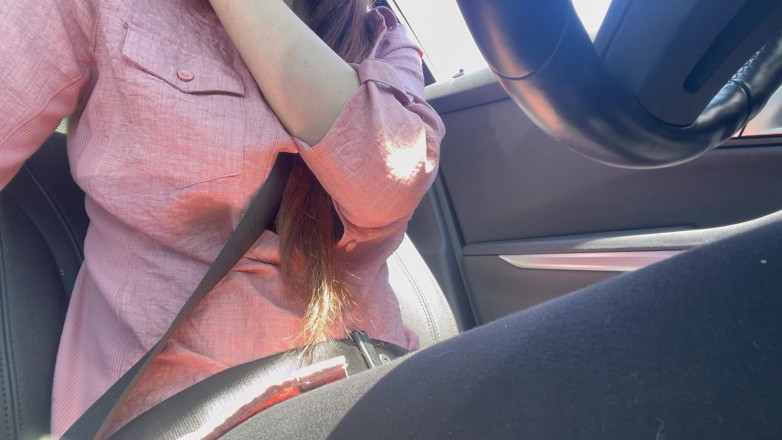 Artemisia Love: Flashing My Juicy Tits While I Drive Around