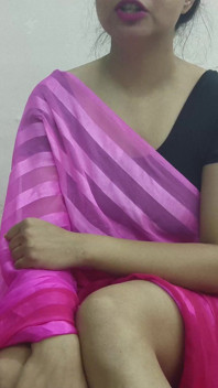 Une belle-mère indienne se fait défoncer la chatte et le cul par son beau-fils en audio hindi