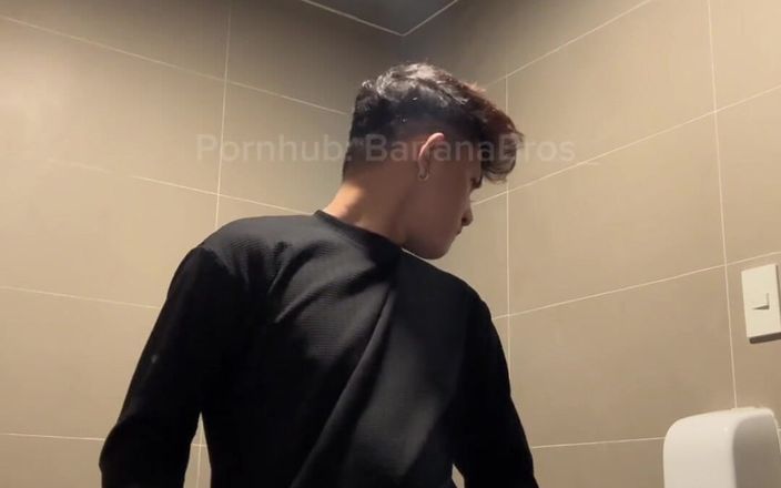 Banana bros: Thủ dâm thật ngon
