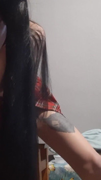 Üvey anne ve üvey kızıyla dildo ve cunnilingus ile ateşli seks