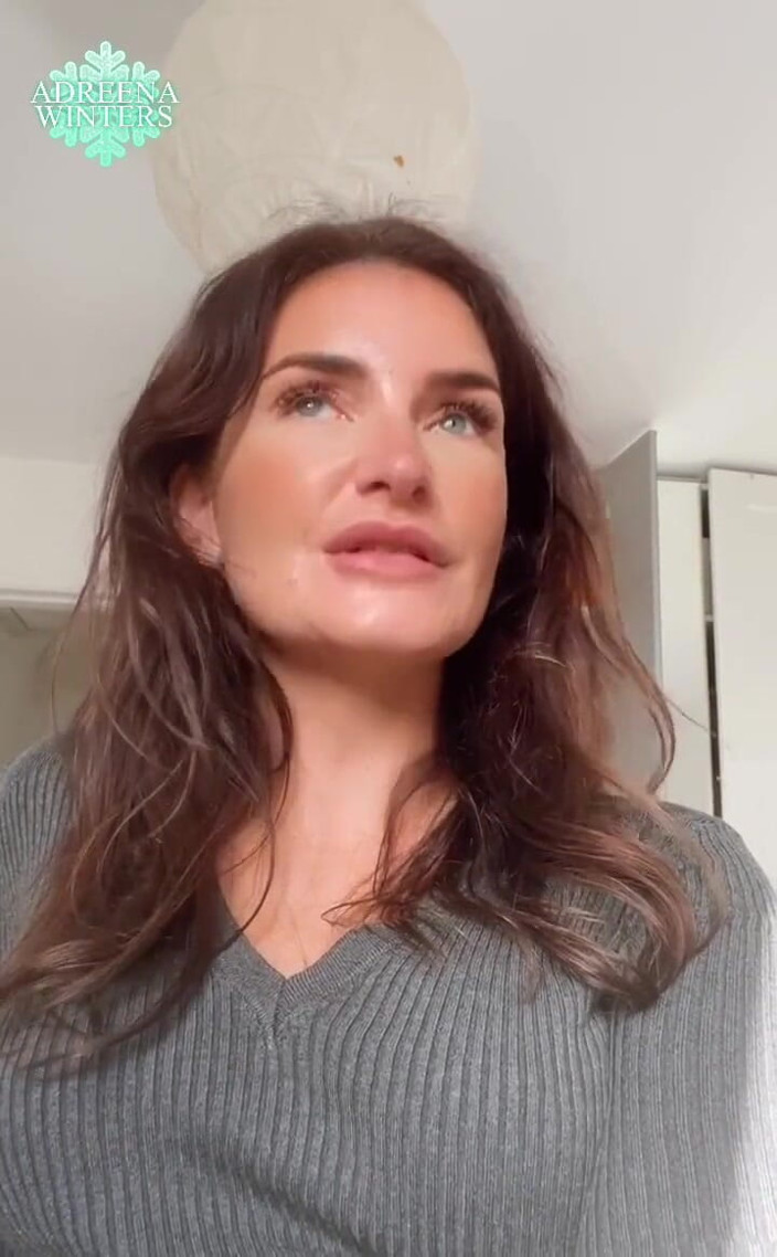 Adreena Winters: A tak začíná tvůj paroháčský trénink