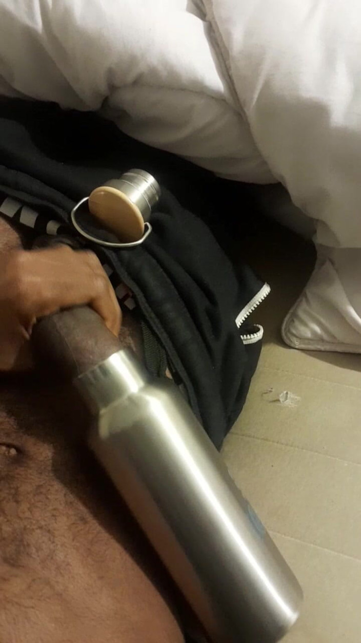 Dorian DomTop: Mjölkar mig som kor