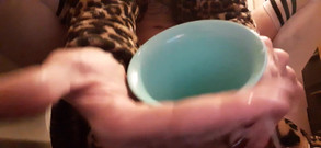 PandoraSG: 奴隷のためのスカートドリンク