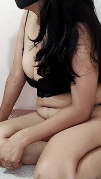 무료 피자 교환으로 배달 소년에게 따먹히는 여대생