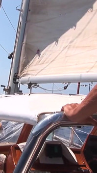 Blonde Babe's Yacht Threesome Podwójny nadziewanie analne i podwójne obciążenia spust!