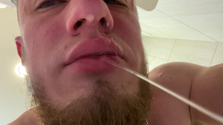 Hunky time: Alfa Ti Nutre Con La Sua Saliva E Moccio, E...
