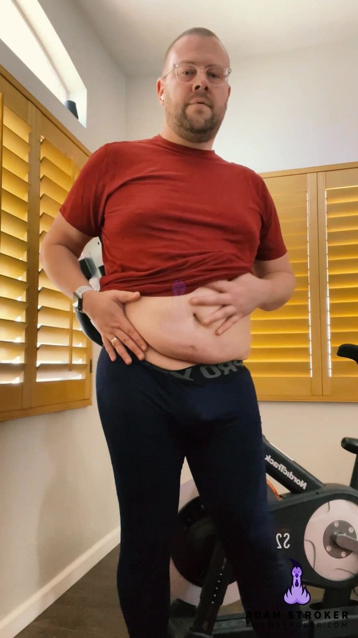 Adam Stroker: Midday workout berubah jadi pertunjukan kontol