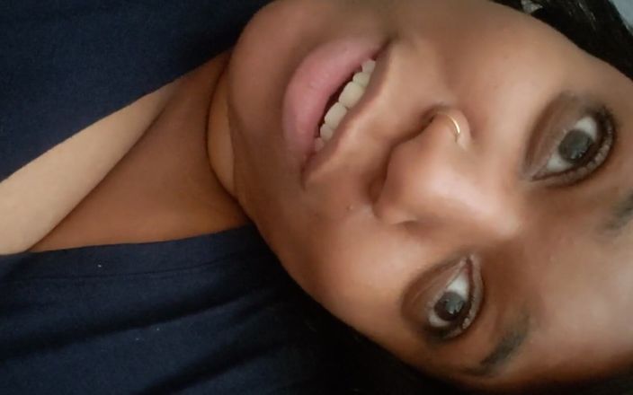 Josie4yourpleasure: Hai, stream spuštěn. 13.10.2022 19:18 Hai